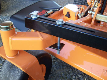 Front Mount Zero Turn Mower Hitch and Attachment